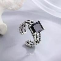 ราคา 【เก็บเงินปลายทาง】 ESCOBALแหวนเงินแท้ Black Sugar Cubes แหวนพลอยสีดำนำโชค ดีไซน์สวย แหวนเงิน925 สไตล์ใหม่ ของขวัญ (1733494023318308231)