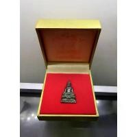 ราคา 【5000+ คนซื้อแบรนด์นี้แล้ว】 ◎พระกริ่งไพรีพินาศ แท้ % เนื้อนวะ ญสส 84 พรรษา วัดบวรเวศวิหาร ปี 2540 กล่องเดิม นิยม หายาก #พระเครื่อง #พระแท้ #พระบูชา✶ (1733770615967089719)