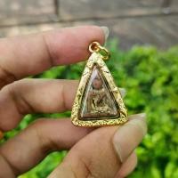 ราคา [จัดส่งทันที] พระนางพญาพิมพ์เข่าโค้ง พิษณุโลก เบญจภาคี พระเนื้อดิน พระกรุ พระเครื่อง ยอดนิยม (1732871425849460635)