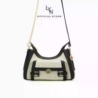 ราคา LYN - Giselle Canvas Shoulder Bag กระเป๋าสะพายไหล่ Giselle Canvas (LL25FBM638) (1732550649586418939)