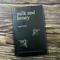 ราคา ENGLISH MILK AND HONEY PAPERBACK (1733368731002898168)