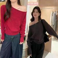 ราคา CHILI#เสื้อไหมพรมเปิดไหล่สีดำ เสื้อคริสต์มาสสีแดง แขนยาว เปิดไหล่หนึ่งข้าง สไตล์แฟชั่นเกาหลี แขนพอง ทรงหวานน่ารัก สวยมาก ลุควินเทจ#D607 (1733542464501613752)