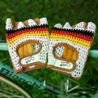 ราคา ถุงมือจักรยาน ถุงมือถัก สไตล์วินเทจ ลายธงชาติเยอรมันนี vintage bicycle gloves (1734674731241539047)