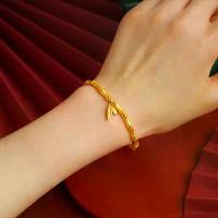 ราคา สไตล์ชาติพันธุ์ทองคำ รุ่นใหม่ สไตล์จีน กำไลไม้ไผ่ประดับ สำหรับสาวๆ ลายหรูหรา เข้ากับทุกชุด สร้อยข้อมือปลอมสีทองสุดฮอต กําไล หยก พวงกุญแจ ไม้ขีด ไฟ กํา ไล ด้ายแดง ของ พิม รี่ พาย dia ข้อมือเชือก ถัก (1