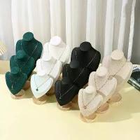 ราคา สร้อยคอ เครื่องประดับ ขาตั้งโชว์ หุ่นคอ รุ่นคอ เครื่องประดับ ขาตั้งโชว์ อุปกรณ์ประกอบฉากแสดงสินค้า ชั้นวางเครื่องประดับ กระปุก ประทัด ขวด แป้ง milk tank plastic tubes กล่อง สุม พ (1733033890885108953)