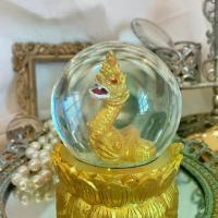 ราคา ประติมากรรม ลูกแก้วใส (1729589202438359362)
