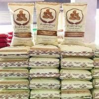 ราคา คลังสินค้า จัดส่งเฉพาะจุด ข้าวหอมมะลิ ใหม่ 1kg ตักแบ่ง สินค้าตามรูปที่ 4 ข้าวหอมสามงู ตราสามงู เม็ดสวยๆเกรดพรีเมี่ยมมากๆครับ ข้าวหอมมะลิ ซัน ซอส (1734265144704468961)