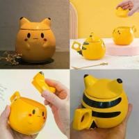 ราคา ขายร้อน พร้อมส่ง⚡️แก้วมัคพิกาจูมีฝาน่ารัก Pikachu mug with lid coffe cup แก้วน่ารัก แก้วชา โปเกม่อน ของใช้ปิกาจู พิคาชู 70143 (1734375470794966913)