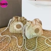 ราคา กระเป๋าชายหาดสตรี DMD Creative กระเป๋าฟางเก๋ไก๋ลายดอกทานตะวัน กระเป๋าสะพายข้างแบบถัก estelle กระเป๋าหนังสาน womathailand กระเป๋า ยูนิโคล่ 10นิ้วคู่ ควาย ลา เบลล่า ของ แท้ ดิออร์ล (1733767685792826981)