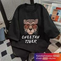 ราคา (ผ้าฝ้าย 100%)Luvoro oversize unisex เนื้อผ้านุ่มระบายแขนสั้น T-shirt สีดำและสีขาว เสื้อยืดทูโทน เสื้อยืดแขนสั้น C1161 ของดีต้องบอกต่อ โกดัง ขายส่ง เสื้อผ้า คริสต์มาส frees (1734195714903082965)