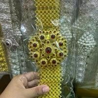 ราคา เข็มขัดเส้นใหญ่ ผ้าชิ่น (สินค้ามีพร้อมส่ง) วัสดุ : โลหะผสม อย่างดี งานดี ปราณีต ไม่ชำรุดง่ายใส่ได้หลายโอกาส แมทเข้ากับเสื้อผ้าชุดไทยดูหรูหราดูดีเข็มขัดชุดไทย เครื่องปรหะดับ ชุดไท (1733622089134999407)