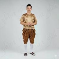 ราคา ชุดไทย ชุดไทยลำลอง ชุดพื้นเมืองชาย โจงกระเบนผ้าลายไทย+เสื้อคอกลม (1733052585205139295)