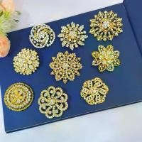 ราคา เข็มกลัดชุดไทย ใช้ได้ทั้งกับสไบ ชุดไทย ชุดนางรำ และผ้าไหม สวยหรู มีระดับ เพิ่มความงามแบบไทยโบราณ (1732937435377141201)