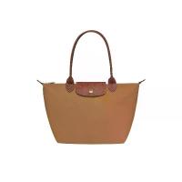 ราคา Longchamp Le Pliage Original M Tote Bag In Recycled Canvas With Gold Hardware Fawn | ของแท้ ตรวจสอบโดย SASOM (1734673316166272399)