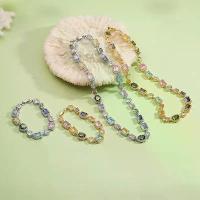 ราคา Vintage Light Luxury Geometric Inlaid Color Diamond Choker Necklace Niche High-end Sense Gong Yanfeng Bracelet Necklace Jewelry Set (1733689259821270499)