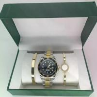 ราคา Three-piece Submariner watch set with bracelet, quartz movement, green Submariner watch for women, pink. (1734525126841763382)