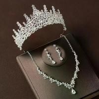 ราคา Crown tiara, necklace, earrings, vintage and elegant rhinestone birthday crown hair accessory, bridal wedding dress three-piece set (1735440580297196986)