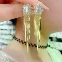 ราคา Super Shiny Elegant Long Full Diamond Zircon Tassel Earrings for Women, Light Luxury Niche High-end Geometric Stud Earrings (1734581145586599391)