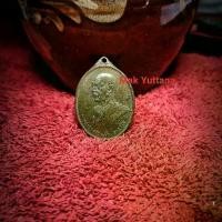 ราคา พระเหรียญรุ่นแรก พระอาจารย์ฝั้น อาจาโร วัดป่าอุดมสมพร อำเภอพรรณานิคมจังหวัดสกลนคร จัดสร้าง ปี พ.ศ.๒๕๐๗ (เนื้อ ท อ ง แดง)The first edition amulet of Phra Ajarn Fan Ajaro, Wat Pa U (1734595720780023693)
