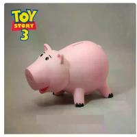 ราคา 【wystal】 ของเล่น ดิสนีย์ Toy Story 4 ฮัมม์ กระปุกออมสิน รุ่น Q ขนาด 21 ซม. ฟิกเกอร์หมูพีวีซี ตุ๊กตาขนาดเล็ก ของเล่นสำหรับเด็ก เหมาะเป็นของขวัญ (1735241226936550949)