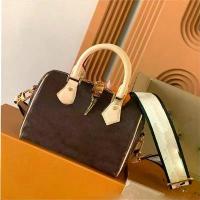 ราคา กระเป๋า LV คุณภาพสูงจากโรงงานต้นฉบับพร้อมลวดลายคลาสสิก กระเป๋าสะพายข้างผู้หญิงรุ่น Speedy20 กระเป๋าผู้หญิงแบรนด์หรูหรา (1735298373949818058)