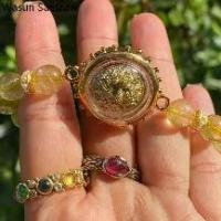 ราคา กำไล พญานกยูงคำ ใช้สร้างตัวสร้างเศรษฐี หมื่นโลกธาตุ รุ่นแรก หลวงปู่ครูบา สล่าอุวิจิ่งต๊ะ มนต์ไทใหญ่ (1735073892565878683)