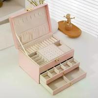 ราคา กล่องเก็บเครื่องประดับสองชั้นสุดหรูสีขาวหิมะ กล่องเก็บเครื่องประดับขนาดใหญ่พร้อมกุญแจล็อค - ตู้โชว์หลายชั้นสำหรับเก็บสร้อยคอ ต่างหู กำไล และนาฬิกา - ตู้เก็บเครื่องประดับหนังเทียม (1734684653991986685)