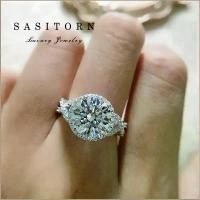 ราคา (จัดส่งจากประเทศไทย). ♥️Sasitorn แหวนเพชรล้อม 3 กะรัต เพชรเกรดดีที่สุดงานเทียบเพชรแท้ สวยหรู ใส่ออกงาน ใส่สลับเพชรแท้ได้ ให้ของขวัญ Jewelry แหวนเงินเพชร เงินแท้ชุบทองคำขาว รุ่ (1734465762329330952)