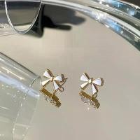 ราคา ต่างหู 333 ต่างหูใบโคลเวอร์สี่แฉก (1734564207144961390)
