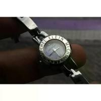 ราคา นาฬิกา Vintage มือสองญี่ปุ่น MICHEL KLEIN ระบบ QUARTZ ผู้หญิง ทรงกลม กรอบเงิน หน้าขาว หน้าปัด 20mm คําแนะนําการขายที่ร้อนแรงในเดือนนี้ (1734972687404533029)
