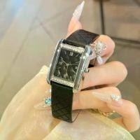 ราคา นาฬิกาข้อมือผู้หญิง 2.1 สายหนัง สไตล์วินเทจ ระบบควอตซ์ ดีไซน์ศิลปะที่เป็นเอกลักษณ์ ของ ขวัญ วันคริสต์มาส นาฬิกา เกาหลี bolun แท้ (1734940074904093793)