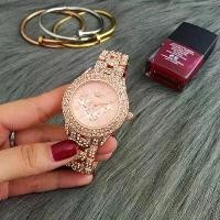 ราคา นาฬิกาแฟชั่นสุดหรูสำหรับผู้หญิง นาฬิกา rhinestone สีเงิน นาฬิกาผู้หญิง นาฬิกาสแตนเลส (1729908549937433043)