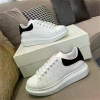 ราคา รองเท้า Putian รุ่น McQueen สีขาวสำหรับผู้หญิง ของปลอมคุณภาพสูง รองเท้าผ้าใบลำลองคลาสสิกสำหรับคู่รัก พื้นหนาเพิ่มความสูง (1734436406995158474)