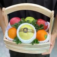 ราคา ❇กระเช้าผลไม้นำเข้า Cute Fruits - Mini Basket (จัดกระเช้าผลไม้พรีเมี่ยม จัดตะกร้าผลไม้ กระเช้าของขวัญ Fruit Basket)✳ (1735062892150359950)