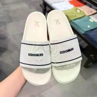 ราคา CC double O LOGO SLIDE SANDALS รองเท้าแตะแบบสวม จัดส่งที่รวดเร็ว (1735320028251523016)