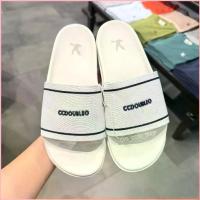 ราคา CC double O LOGO SLIDE SANDALS รองเท้าแตะแบบสวม สินค้าขายดี (1735446788108617587)