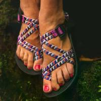 ราคา CODผลิตด้วยวัสดุเกรดดี รองเท้าผู้หญิง รองเท้าแตะรัดส้น Chaco Sandals รองเท้าสำหรับผู้หญฺิง รองเท้าแฟชั่นขายดี รองเท้างานใหม่ นุ่มใส่สบายTikTok (1735057176857445608)