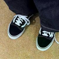 ราคา 【VANS, OFF THE WALL】Old Skool Classic Black Sneakers Unisex รองเท้าผ้าใบคลาสสิกสีดำ (1734956075261199894)