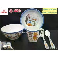 ราคา กี๊ฟเซ็ตมีกล่อง 5 ชิ้น ชุดอาหารเด็กฟลาวเวอร์แวร์ (Flowerware) ลายหมีพูห์ ( จาน 8 นิ้ว + ชามโคม 6 นิ้ว + ถ้วยน้ำมีหู 3 นิ้วสูง 4 นิ้ว + ช้อน ส้อมใหญ่ )" (1735254950257722937)