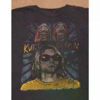ราคา เสื้อยืดมือสอง - Size L Kurt Cobain wearing sunglasses คําแนะนําการขายที่ร้อนแรงในเดือนนี้ (1735209344279873292)