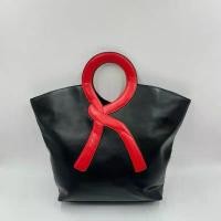 ราคา คำแนะนำผลิตภัณฑ์ใหม่ของเดือนนี้ กระเป๋าหนังทรง Tote สีดำ Roberta di Camerino กระเป๋ามือสอง (1735250926776452865)