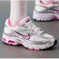 ราคา NIKE รุ่นใหม่ปี 2026 รองเท้าผู้หญิง W NIKE AIR MAX MOTO 2K สไตล์ลำลอง HQ2056-101 (1735471640683317213)