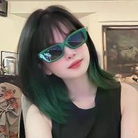 ราคา MAYA WIG / GD207-5 วิกผมประบ่าปลายสไลด์ มีหน้าม้า สีดำไฮไลท์เขียว (42 cm) (1734240893145613702)