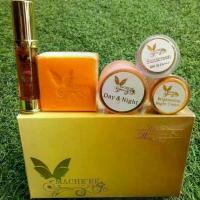 ราคา ครีมมาเชอร์รี่ MACHE'RE BY JUMI Whitening Cream Set (Gold Box Set) (1735386256893052396)