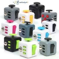ราคา ลูกเต๋าแก้เครียด เหงามือ Fidget Cube พร้อมส่ง ฟิตเจ็ท ของเล่นเพลิน ขามเวลา ของขวัญ Rubik cubes Toys Game (1735020520188380286)