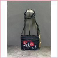 ราคา AEIOU No.379 กระเป๋ายีนส์ Girlish สะพายข้างลายปักดอกไม้ รุ่น Flower (กว้าง8นิ้ว สูง6.5นิ้ว) ซีโอดี (1735511085148898626)