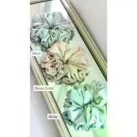 ราคา [COD] [tiktokFloral Ring ยางรัดผม ไม่กินผม แบรนด์Hijab princess ช่วยให้ศรีษะทรงสวย เนื้อซิลค์แมทช์ ใส่คู่กับฮิญาบ ปอมๆมุสลิม (1734625159528481857)