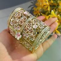 ราคา กล่องสมบัติเคลือบอีนาเมล กล่องใส่เครื่องประดับ ของตกแต่งบ้านสุดสร้างสรรค์ ของขวัญวันเกิด กล่องตกแต่ง ชั้น ไม้ วาง ถาด ขาย ของ ล็ก ชั้นวางของ ตู้ ก๋วยเตี๋ยว ศิลปะการลงสีเคลือบ วัส (1735310001954719644)