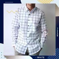 ราคา [เก็บเงินปลายทาง] เสื้อเชิ้ตผู้ชาย แขนยาว ลายตาราง สีขาว Magbypancollection (1735407844005807287)