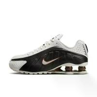 ราคา NIKE รุ่นใหม่ปี 2026 รองเท้าผู้หญิง NIKE SHOX R4 ลำลอง AR3565-104 (1735477529531090909)